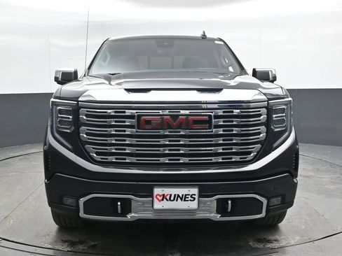 Used 2023 GMC Sierra 1500 Denali w/ Denali Reserve Package image 6