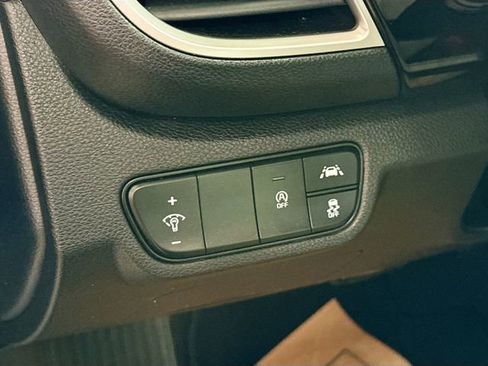 Used 2021 Kia Seltos EX image 11