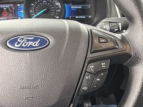Used 2024 Ford Edge SE image 22