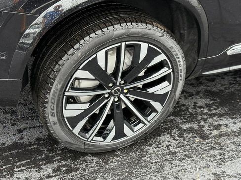 New 2026 Volvo XC90 B6 Plus w/ Protection Package Premier image 4
