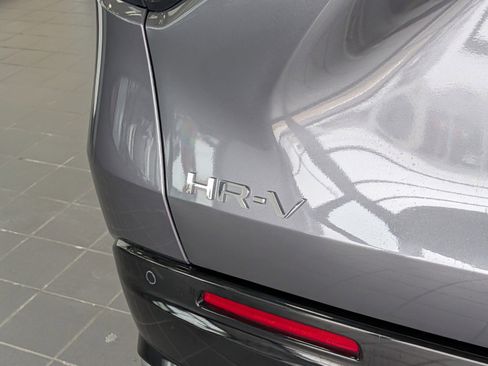 Used 2023 Honda HR-V EX-L image 4