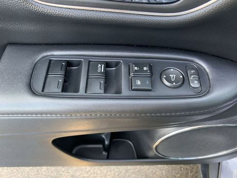 Used 2016 Honda HR-V EX-L image 18