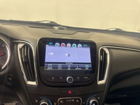 Used 2017 Chevrolet Malibu Premier w/ Premier Sun and Wheel Package image 41