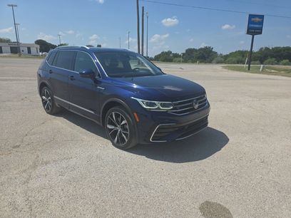 Used 2022 Volkswagen Tiguan SEL R-Line