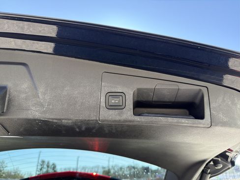 Used 2019 Cadillac XT5 Luxury image 23