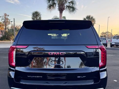 Used 2021 GMC Yukon SLT w/ Rear Media and Nav Package image 6