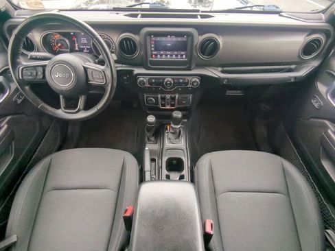 Used 2022 Jeep Gladiator Willys image 16
