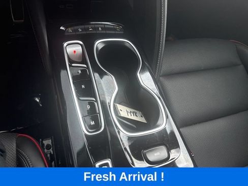 Used 2023 Buick Envision Essence w/ Sport Touring Package AWD/4WD image 8