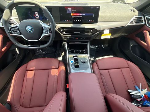 New 2026 BMW i4 eDrive40 w/ Parking Assistance Package RWD image 19
