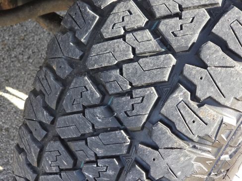 Used 2018 GMC Sierra 1500 SLT w/ SLT Premium Package image 13