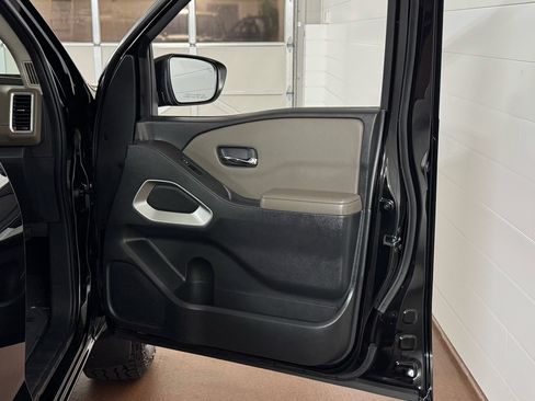 Used 2022 Nissan Frontier SV w/ Technology Package image 37