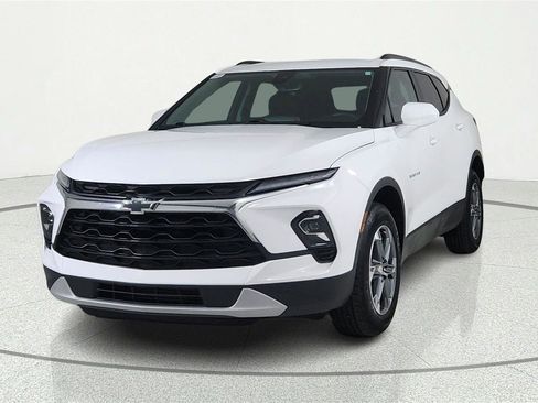 Used 2024 Chevrolet Blazer LT w/ Convenience Package FWD image 2