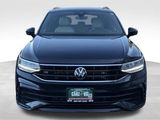 Used 2022 Volkswagen Tiguan SE R-Line image 2