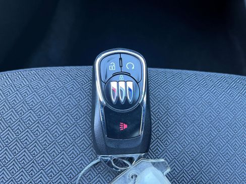 Used 2025 Buick Encore GX Preferred image 22