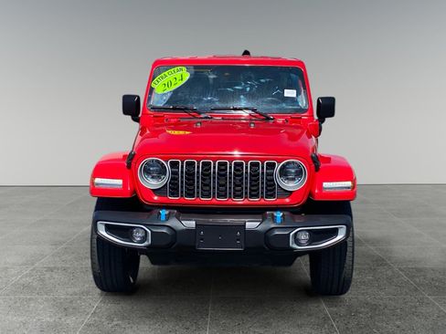 Used 2024 Jeep Wrangler Unlimited Sahara AWD/4WD image 8