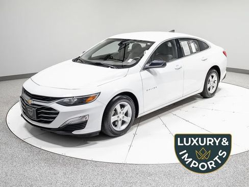 Used 2020 Chevrolet Malibu LS FWD image 1