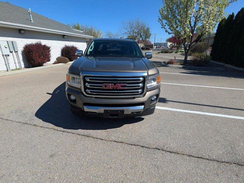 Used 2015 GMC Canyon SLT w/ Driver Alert Package image 8