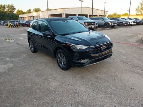 Used 2025 Ford Escape ST-Line AWD/4WD image 6