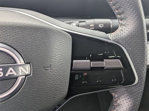 Used 2023 Nissan Ariya FWD image 19