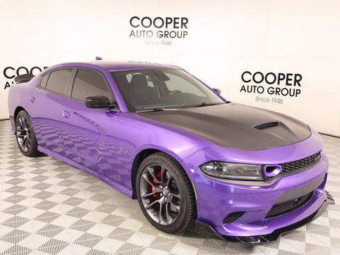 Used 2023 Dodge Charger R/T w/ Performance Handling Group RWD image 1