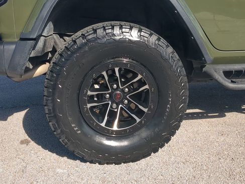 Used 2024 Jeep Wrangler Unlimited Rubicon image 10