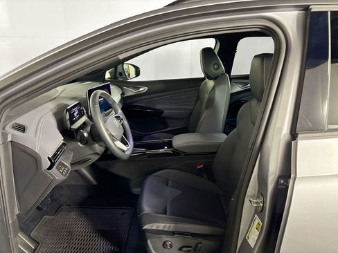 Used 2024 Volkswagen ID.4 Pro S image 11