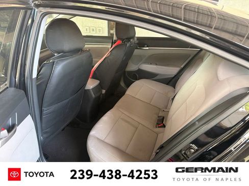 Used 2019 Hyundai Elantra SEL FWD image 12