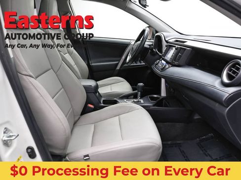 Used 2018 Toyota RAV4 XLE AWD/4WD image 26
