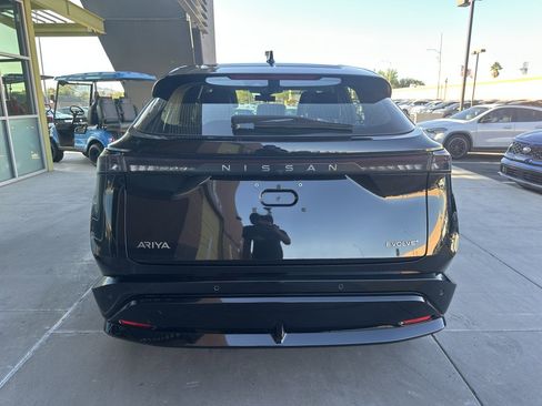 Used 2024 Nissan Ariya FWD image 12