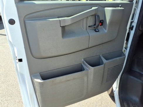 Used 2022 Chevrolet Express 2500 w/ Driver Convenience Package RWD image 19
