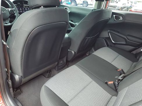 Used 2022 Kia Soul EX FWD image 23