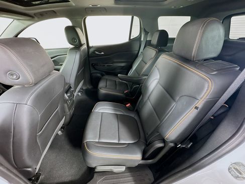 Used 2023 GMC Acadia AT4 w/ Technology Package AWD/4WD image 18