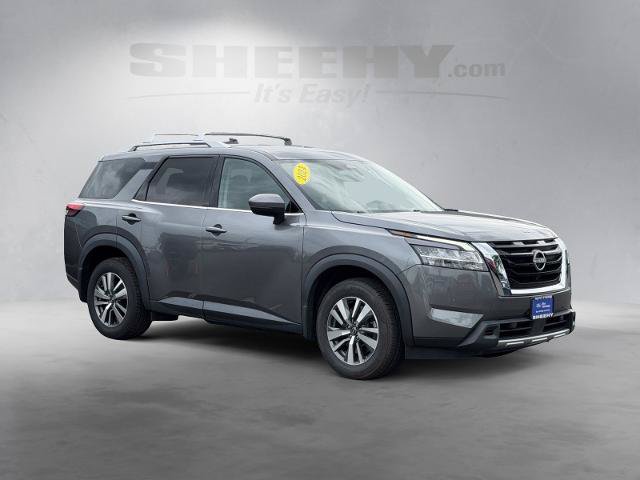 Used 2024 Nissan Pathfinder SL AWD/4WD image 2