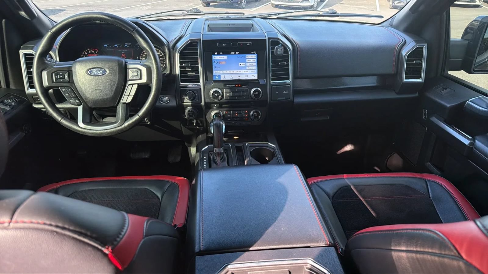 Used 2016 Ford F150 Lariat w/ Equipment Group 502A Luxury AWD/4WD image 8