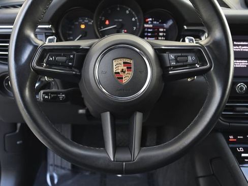 Used 2024 Porsche Macan w/ Premium Plus Package image 7