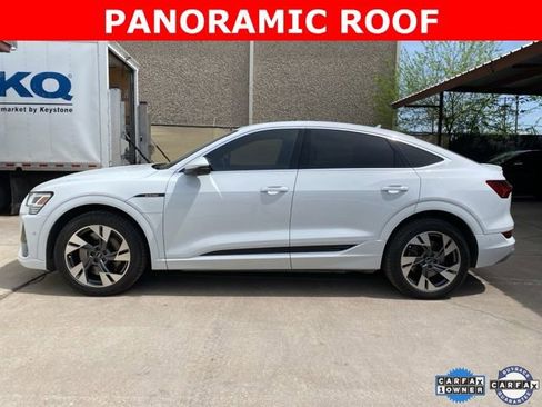 Used 2022 Audi e-tron Premium Plus w/ Premium Plus Package image 2