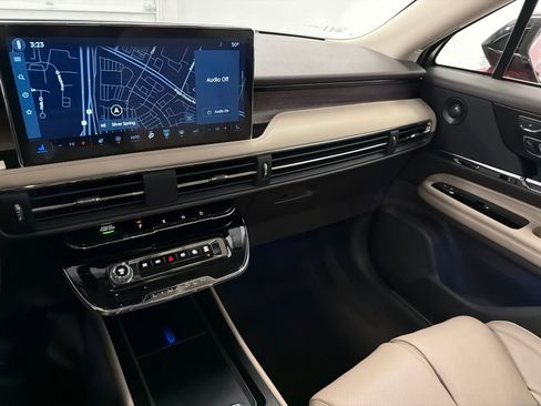 Certified 2023 Lincoln Corsair Grand Touring w/ Equipment Group 302A AWD/4WD image 26