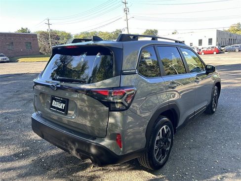 Certified 2025 Subaru Forester Premium image 8