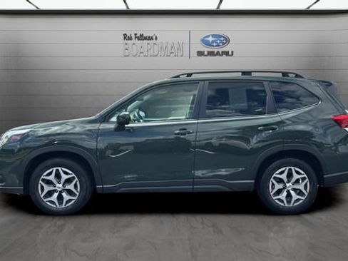 Used 2024 Subaru Forester Premium AWD/4WD image 9