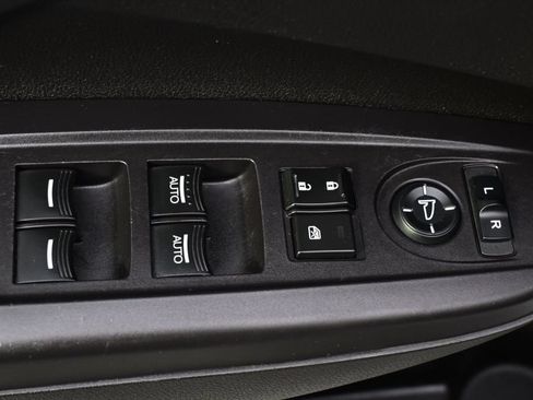 Used 2015 Acura RDX AWD image 23