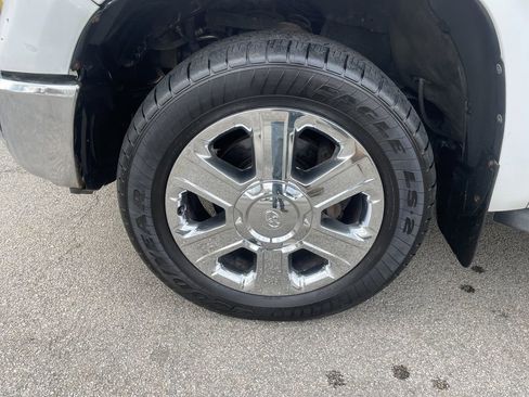 Used 2014 Toyota Tundra 1794 Edition image 9