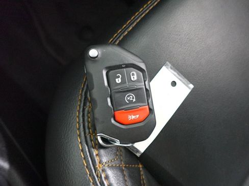 Used 2023 Jeep Wrangler Unlimited Sahara AWD/4WD image 24