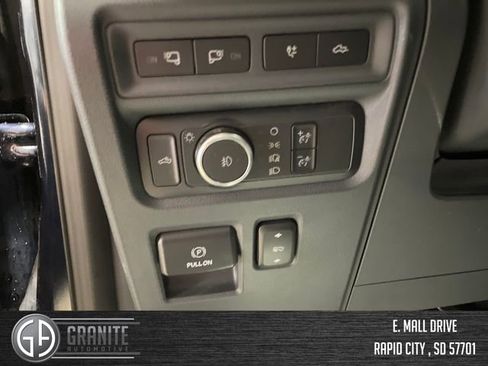 Used 2022 Ford F150 Lariat w/ Equipment Group 502A High AWD/4WD image 30