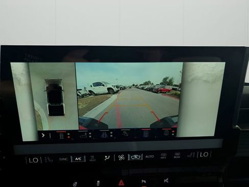 Certified 2025 GMC Hummer EV 2X image 44