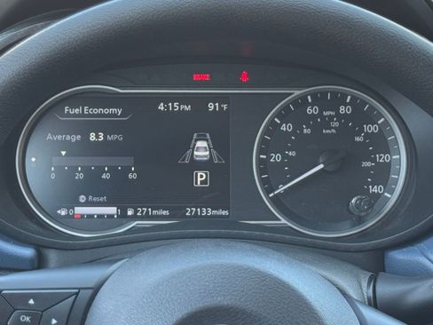 Used 2025 Nissan Versa SV FWD image 40