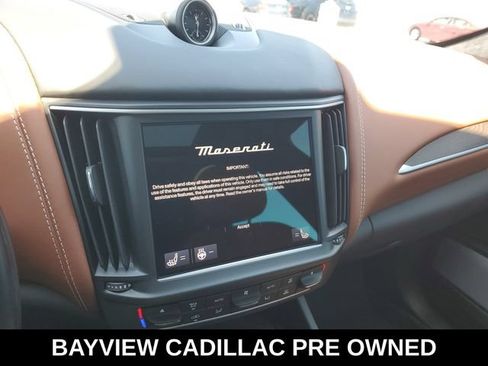 Used 2022 Maserati Levante GT AWD/4WD image 17