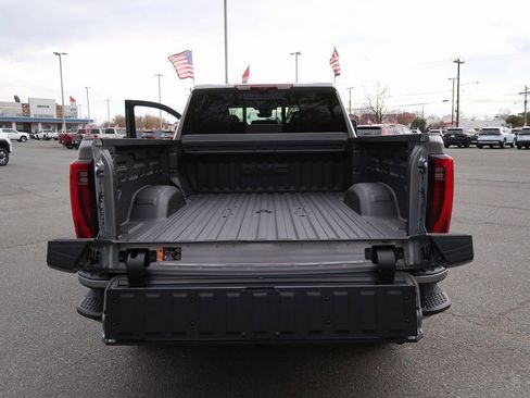 New 2026 GMC Sierra 3500 Denali w/ Denali Reserve Package image 22