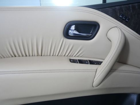 Used 2021 Nissan Armada Platinum w/ Captain's Chairs Package RWD image 8