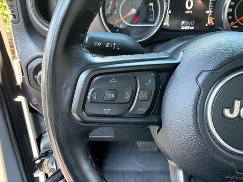 Used 2021 Jeep Wrangler Unlimited Sport AWD/4WD image 28