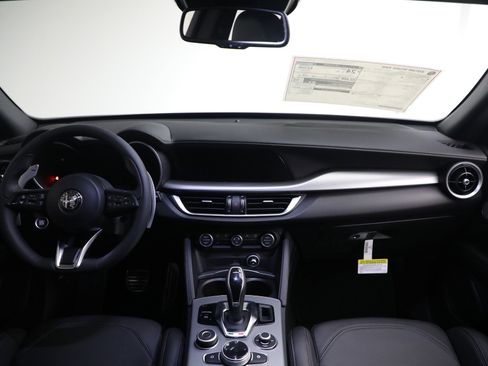 New 2026 Alfa Romeo Stelvio Sprint image 22